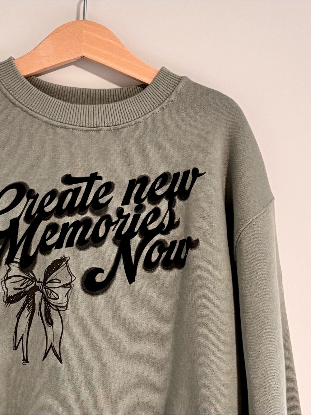 Zara Olive Green Crewneck Sweatshirt